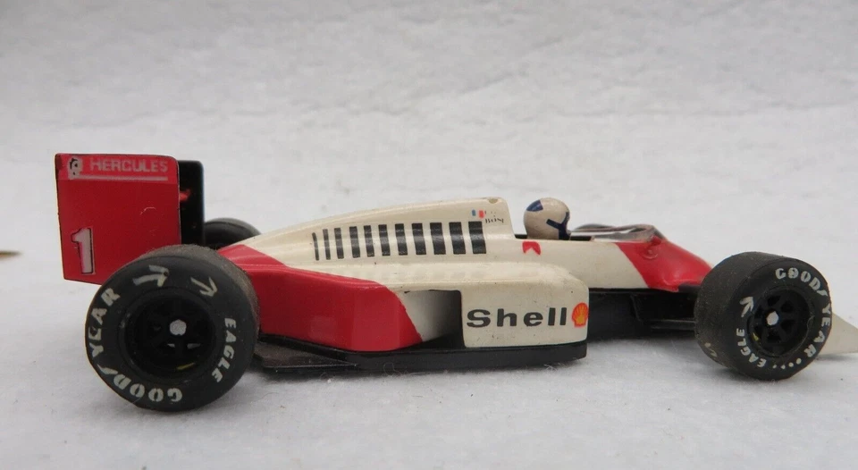 MODELLINO IN PLASTICA AUTOCOSTRUITO McLAREN ALAIN PROST  - N° 1 - Immagine 3 di 4
