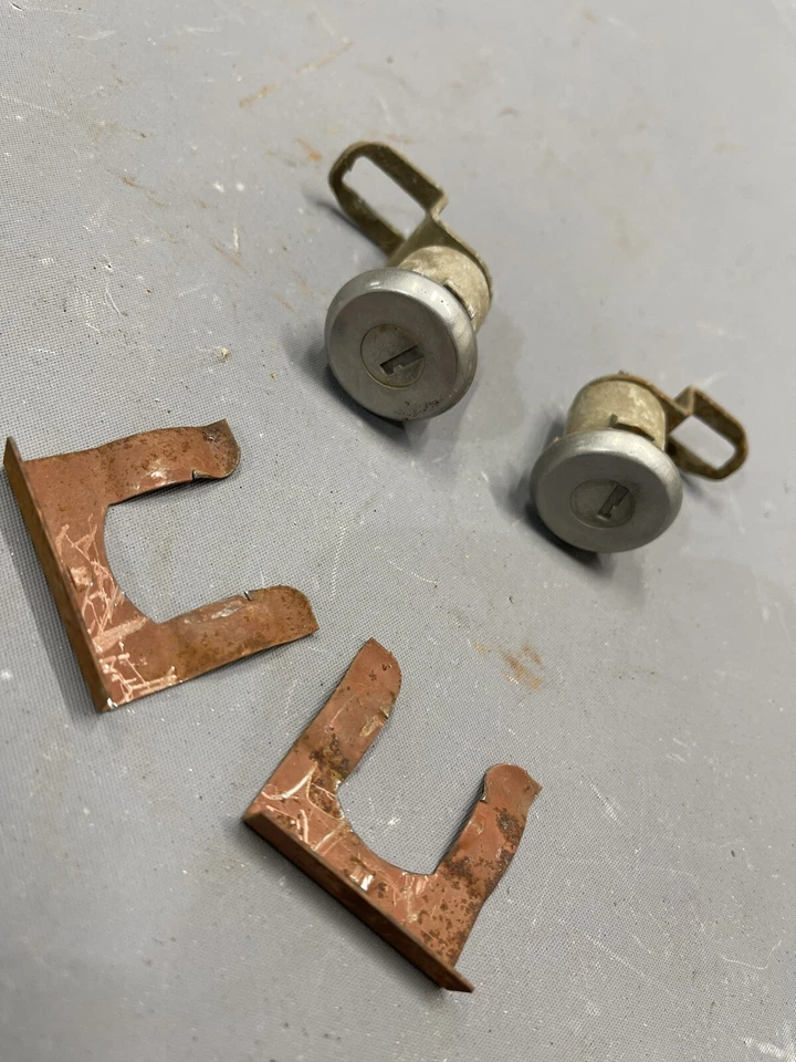 1965-1970 Chevy Impala цилиндр замка двери фиксатор зажим фиксатор Belair Caprice - Изображение 2 из 3