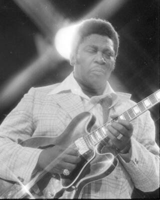 BB King performs Gettin It Together on the TV show The Midnight Sp- Old Photo 3