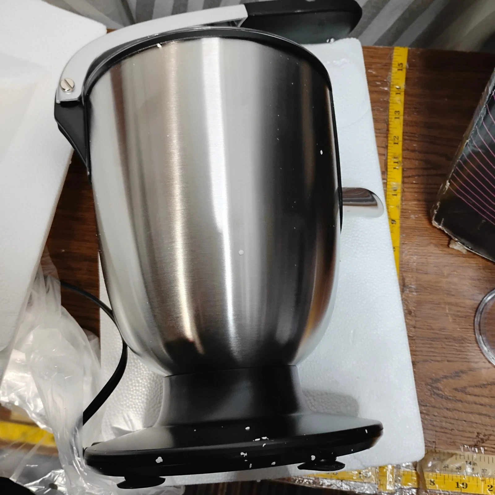 Eurolux Electric Citrus Juicer - Stainless Steel with Soft Grip NEW IN BOX!