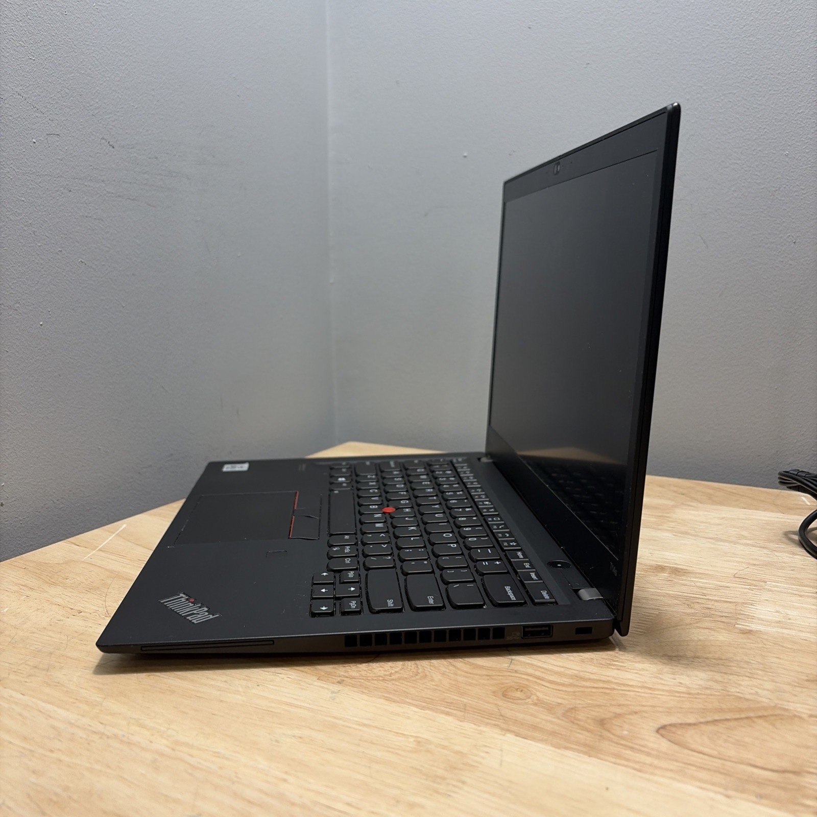 Lenovo ThinkPad T14s, 14-Inch Laptop, with Intel Core i7-10510U 1.80GHZ, 256 GB SSD (Solid State Drive), Windows 11 Pro