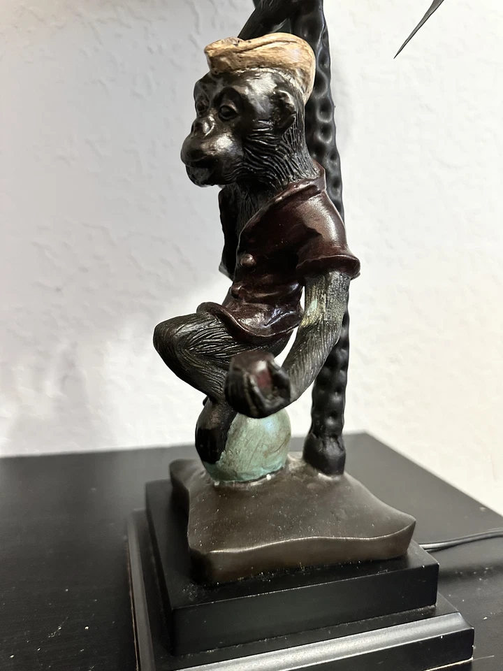 Vintage Palm Tree Brass Pirate/Sailor Monkey on ball holding apple table Lamp - Image 4 of 4