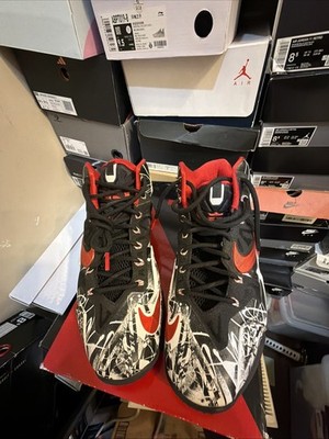 Size 9 - Nike LeBron 11 Graffiti