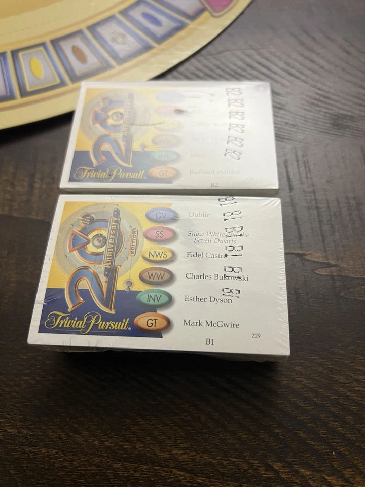 Trivial Pursuit 20th Anniversary Edition Complete - Image 4 of 4