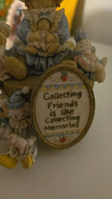 #ad #ad San Francisco Music Box quot;That#x27;s What Friends Are Forquot; Heart Tugs Series $30.00