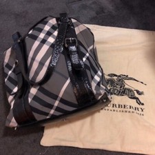 Burberry Tote that can fit a laptop - beautiful color  