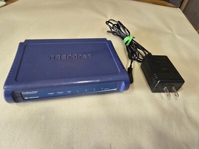 TRENDnet TW100-S4W1CA 4-Port 10/100 Wired Router (DHTW100S4W1CA)