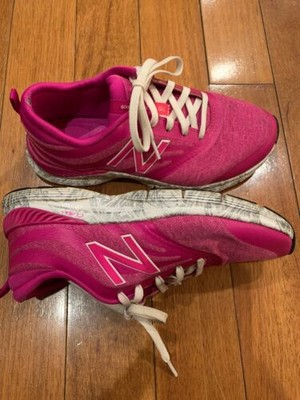 hot pink new balance shoes