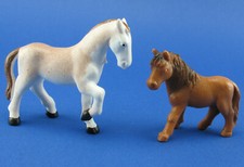 2x Schleich CLASSICS Pferde - 12409 - Dressurpferd weiß + 12406 Haflinger Horse
