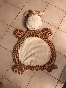 giraffe tummy time mat