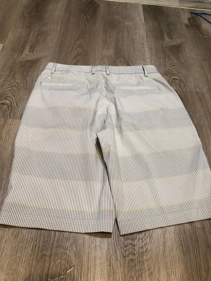 Puma Golf Shorts Men's Size 30 30"W White and Gray Striped M71 - Image 2 of 4