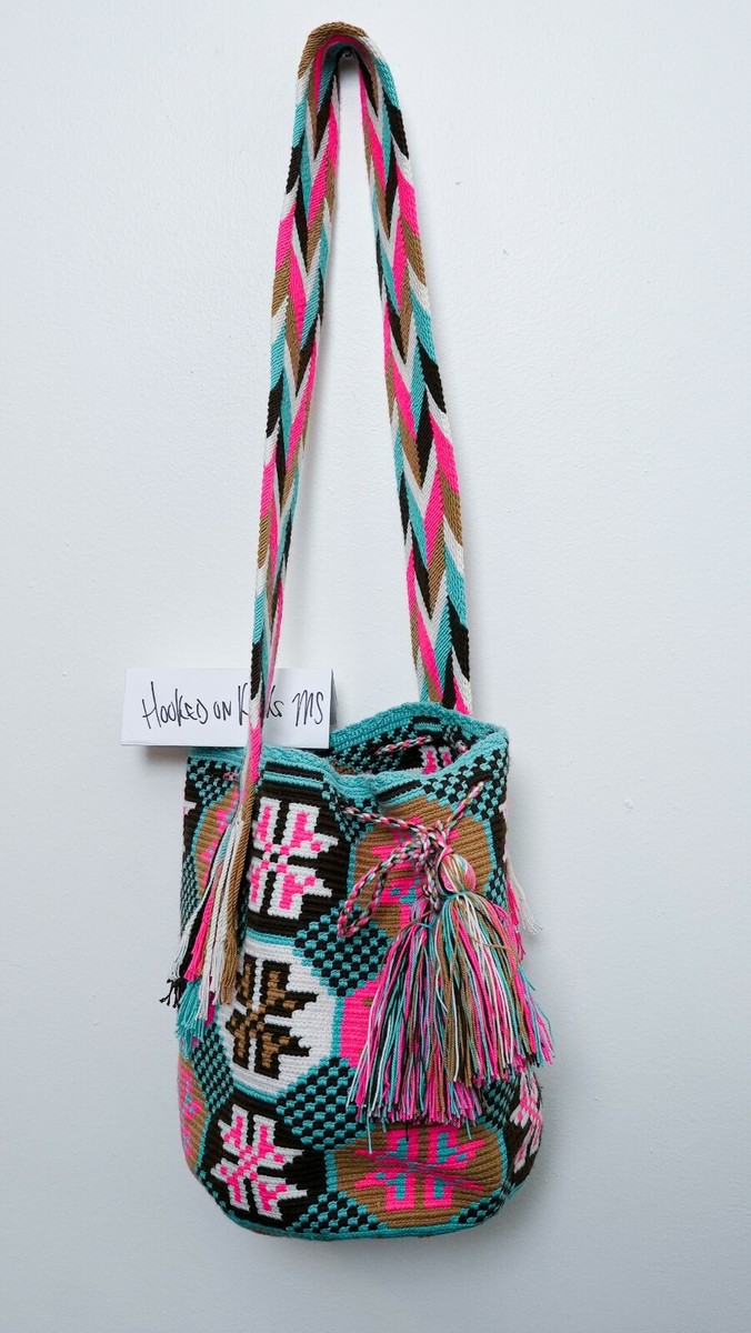 WAYUU BAGS HANDMADE-MOCHILAS WAYUU HECHAS A MANO 1000% AUTHENTIC