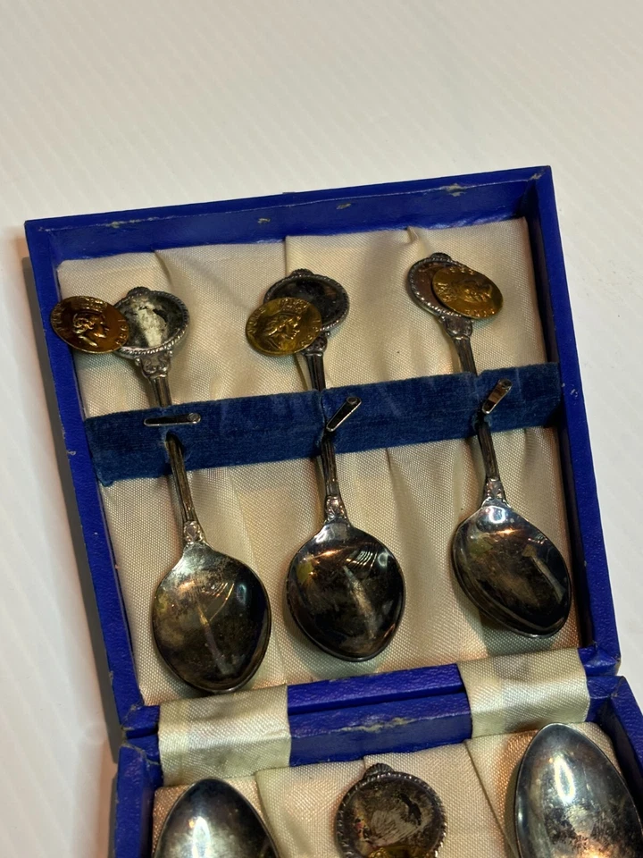 Reina Isabel II 1953 Medallón Moneda Sheffield Inglaterra Juego de Cuchara de Té DAÑADO Foto 3 de 4