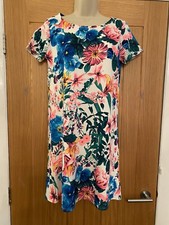 Boohoo Ladies Neon Pink Floral A-Line Unlined Bright Dress Size 8 36in Chest