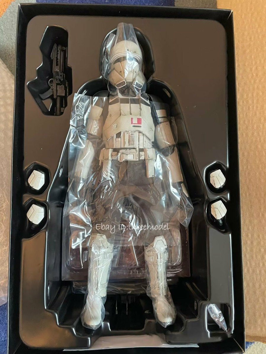Hot Toys HT 1/6 MMS587 Star Wars Assault Tank Commander Action