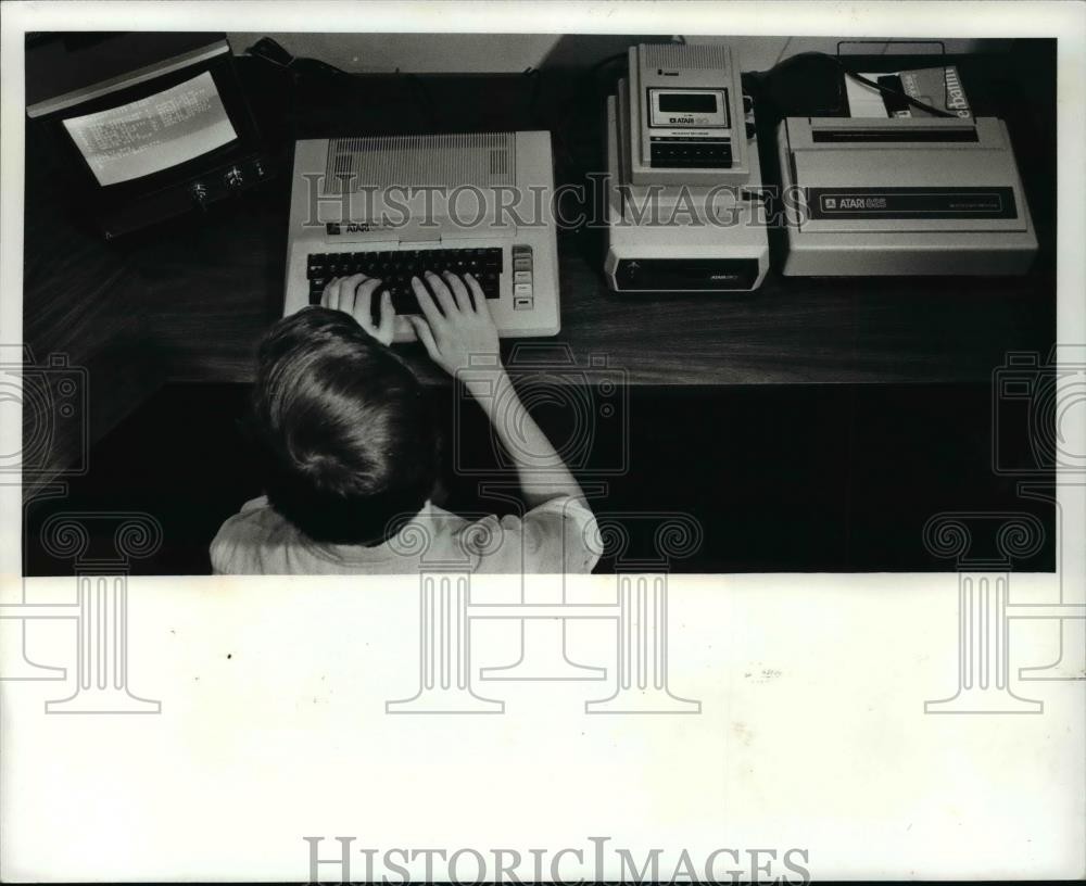 Press Photo Computers - cvb65742