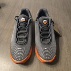 Foto 4 di 10
