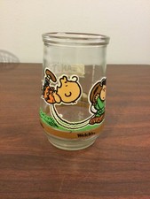 VTG Snoopy Welch's Jelly Jar Glass #4 - Lucy & Charlie Brown  It’s Kick Off Time