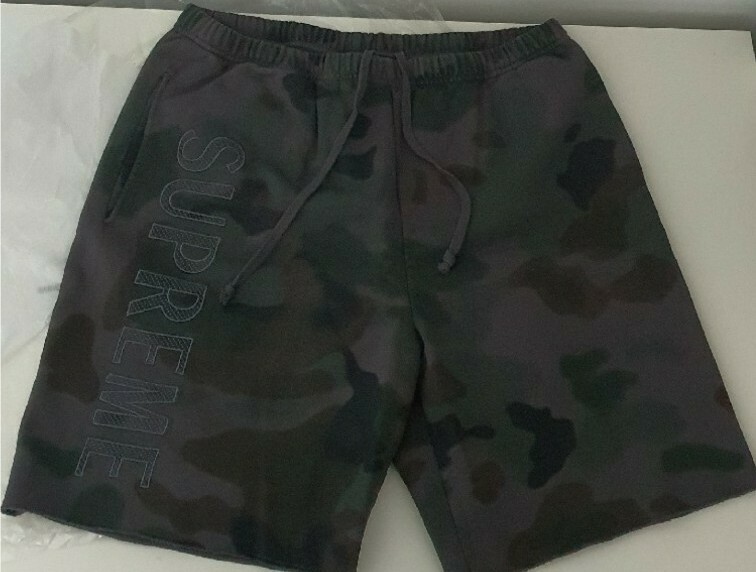SS20 Supreme overdyed sweatshort black painted camo size S small shorts