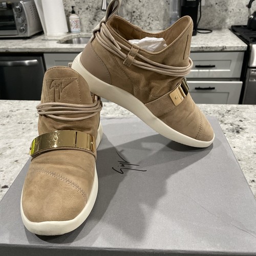 beige giuseppe sneakers