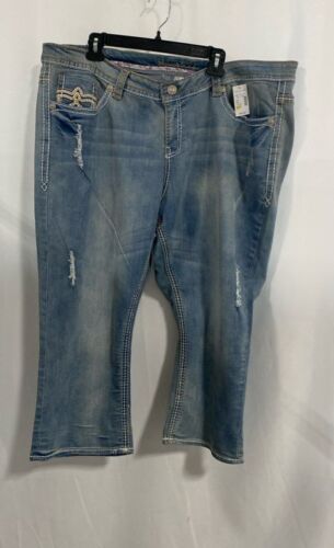 NWT Maurices Womens Blue Distressed Medium Wash Denim Capri Jeans Size 24R