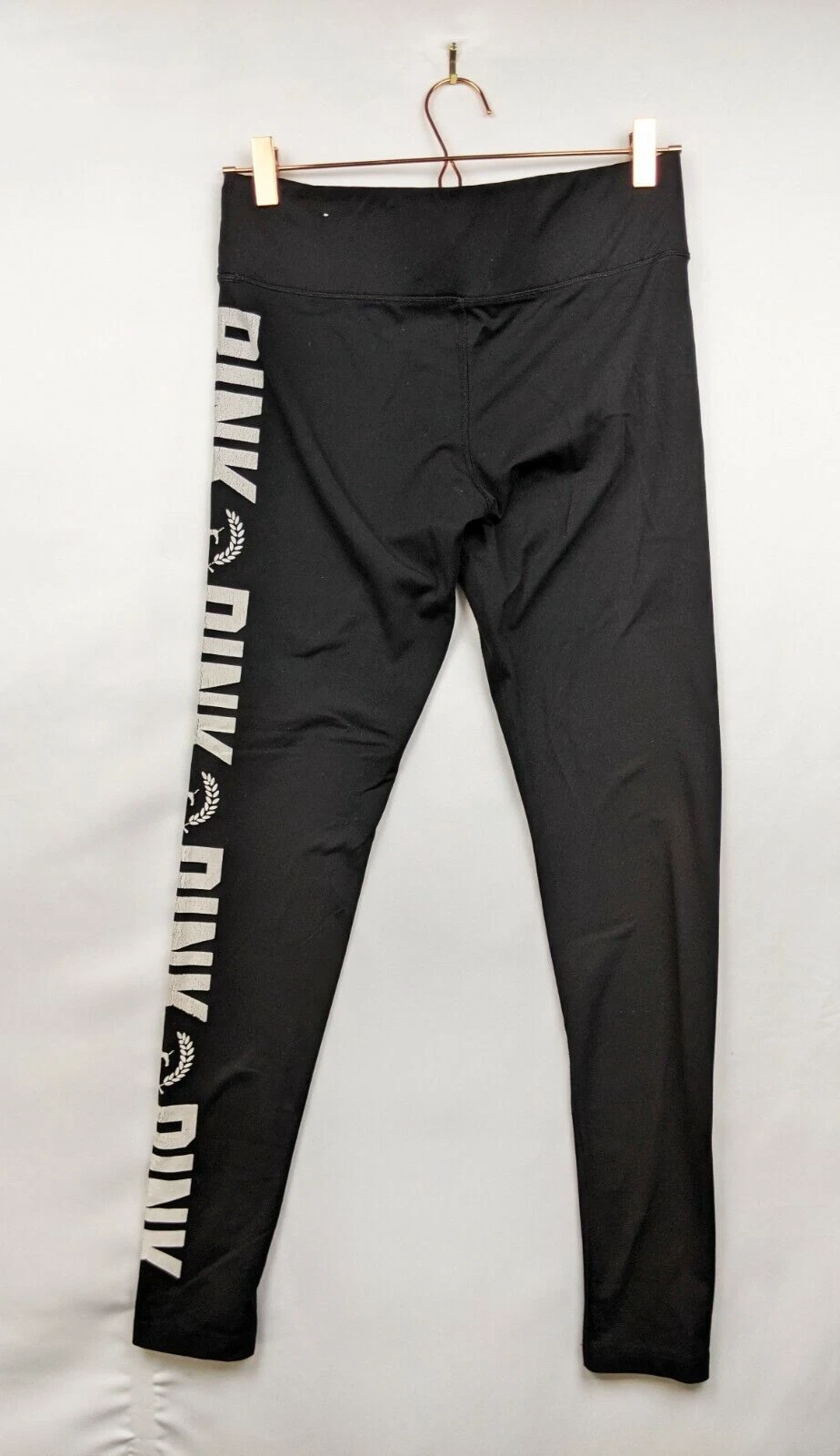 victoria-secret-vs yoga logo leggings