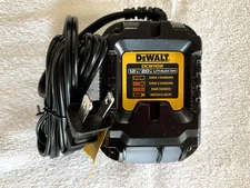 New Dewalt DCB1102 12V & 20V Max Li-ion Compact Battery Charger