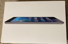Black 2nd Gen Apple iPad Mini model A1489, 16GB memory, Wi-Fi no 4G , bundle