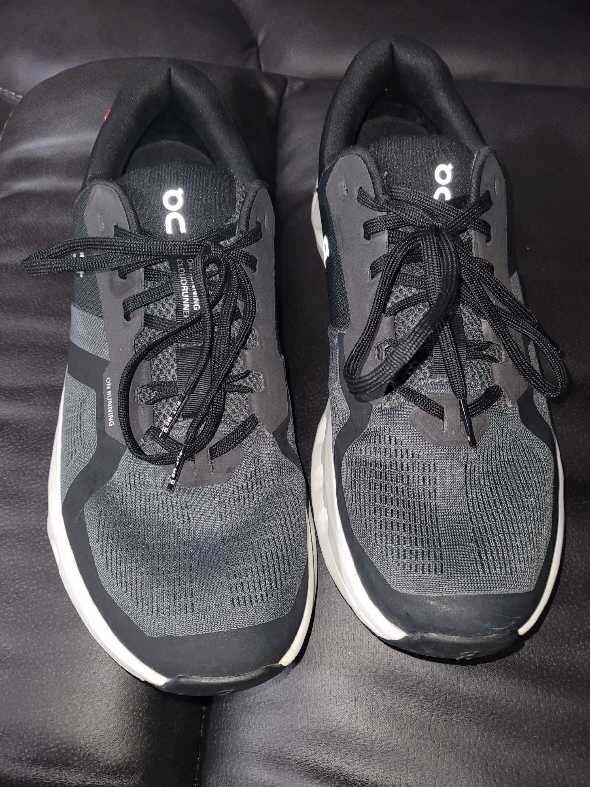 Size 11 - ON Cloudrunner 2 Eclipse Black - image 4