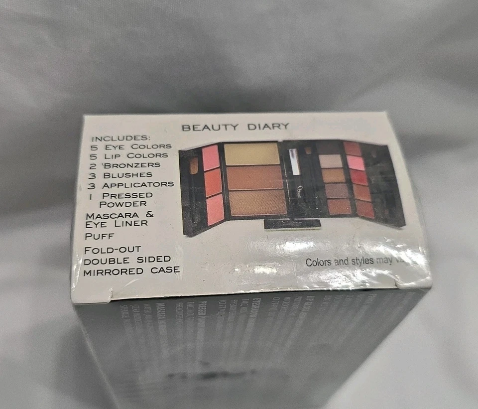 Love ME Makeover Essentials Beauty Diary  Brand New Double Sided Mirrored Case - Image 2 of 3