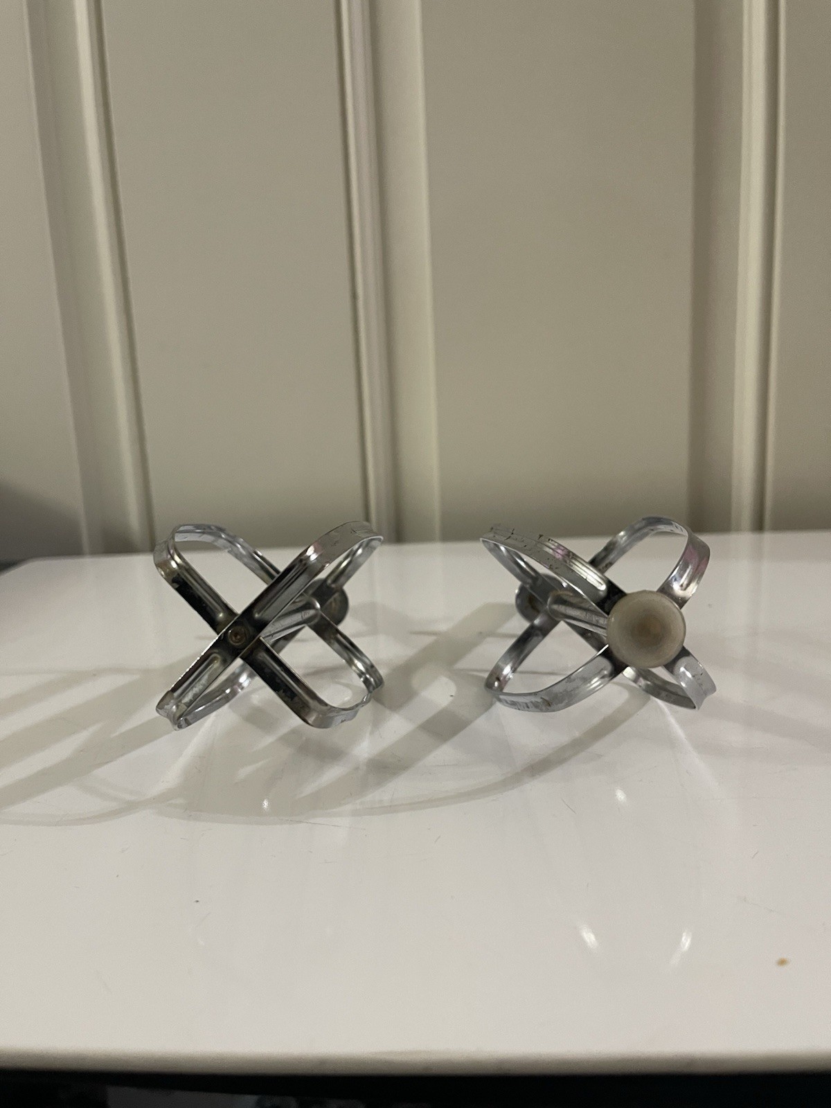 VINTAGE SUNBEAM 1-8B MIXMASTER 12 SPEED MIXER BROWN/CHROME W/BEATERS No Bowls