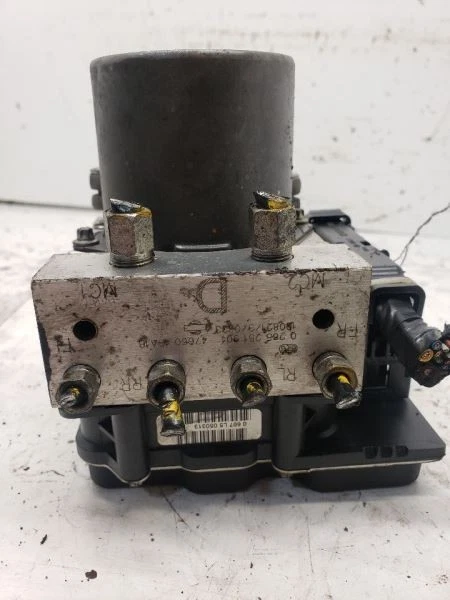 Bomba de peça de freio antibloqueio CVT compatível com 11-14 CUBE 1018502 - Imagem 2 de 4