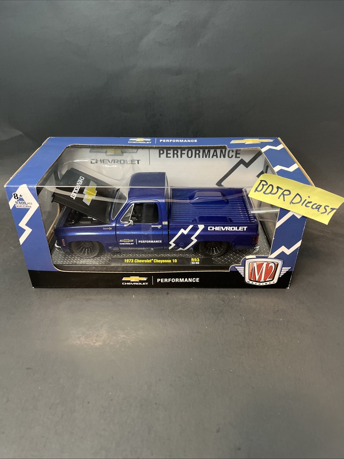 M2 Machines 1/24 1973 Chevy Cheyenne 10 Chevy Performance
