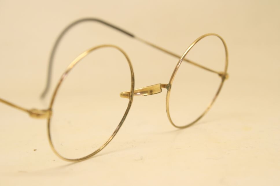 Antique Round Windsor Eyeglasses Gold Vintage Glasses… Gem