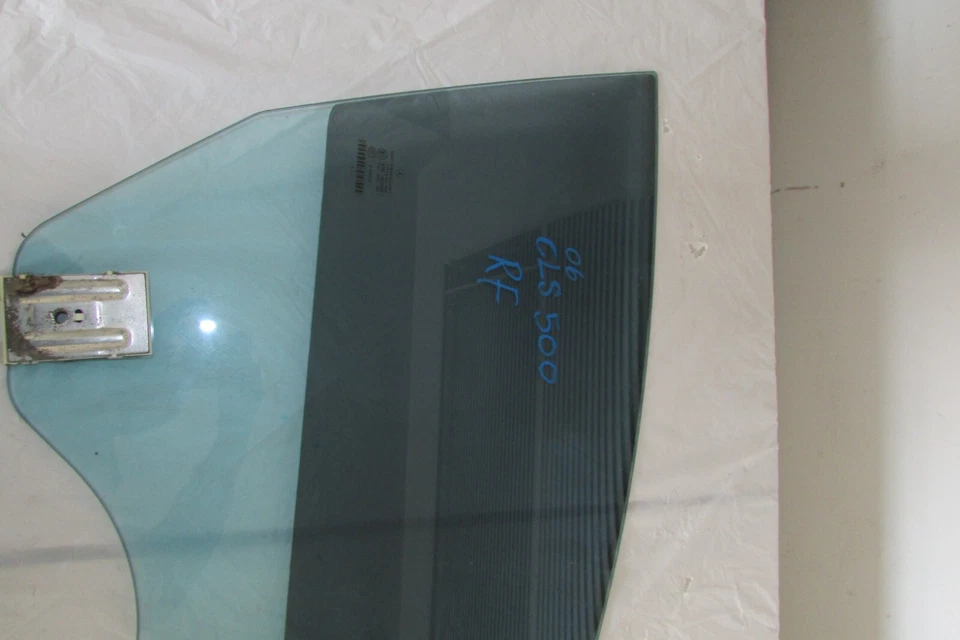 2006-2011 MERCEDES BENZ CLS500 FRONT RIGHT PASSENGER SIDE DOOR WINDOW GLASS OEM - Image 2 of 4