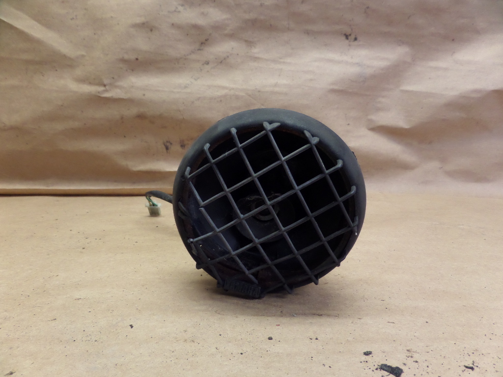 1990 YAMAHA BIG BEAR 350 4X4 LEFT SIDE HEADLIGHT HOUSING AND MOUNT