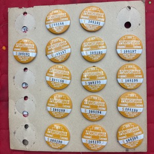 3 anciens boutons de permis de pêche Pennsylvanie Pinback