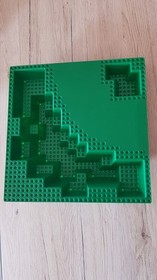 LEGO 6079 DARK FOREST FORTRESS Castle Complete With Instructions And Box!!!