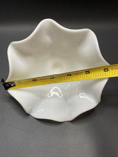 VINTAGE MILK GLASS RUFFLED SMOKE BELL 6” - Picture 4 of 4