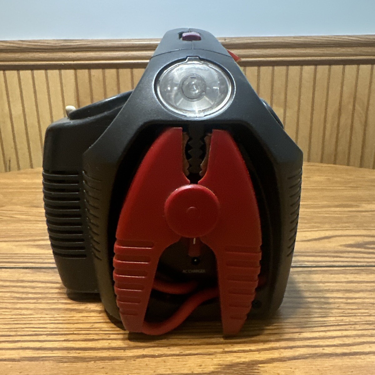 Xpower Powerpack 150 USB Xantrex Emergency Jumpstart Portable