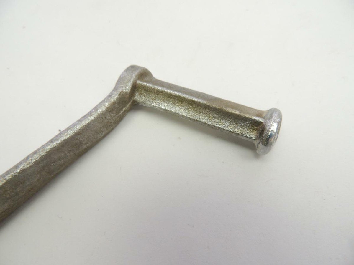 2H7-18111-00-93 NOS Yamaha Shift Pedal 1979 XS1100S XS1100SF