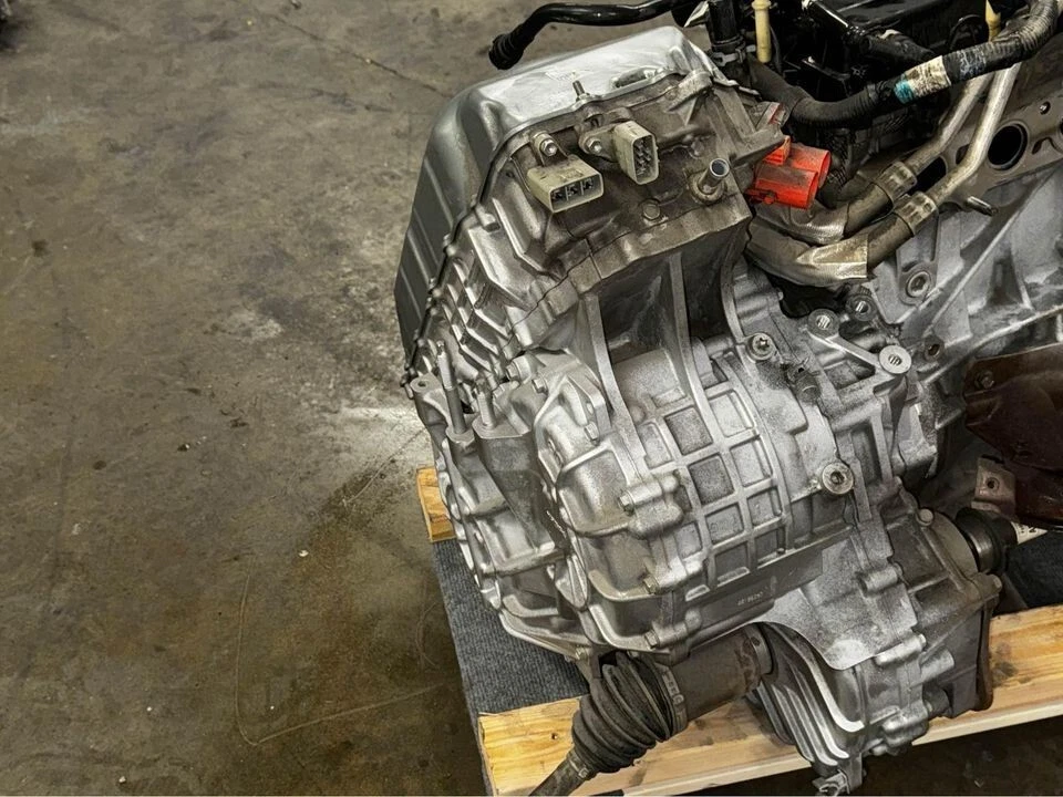 Transmisión automática híbrida ID 9E58-BA 2010 Mercury Milan Ford Fusion 40 k millas Foto 4 de 4