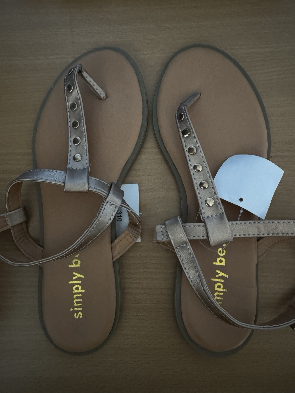 APL Sandali donna Simply Be con cinturino oro taglia 6 ex larghi nuovi