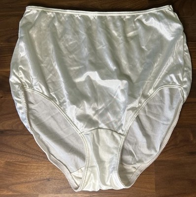 Vtg LEGGS White Silky Panties Second Skin 100% Nylon Hi Cut 35/36  Waist Sz 5