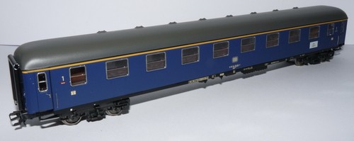Trix H0 aus 31331 DC ++ 1. Kl. Schnellzugwagen Aüm 70 038-4 blau der DB #G4_168 | Zustand: Gebraucht