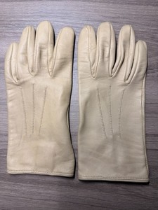 Chester Jefferies Dress Gloves. Men’s 7. Cream. Minor Stains. See Pix.