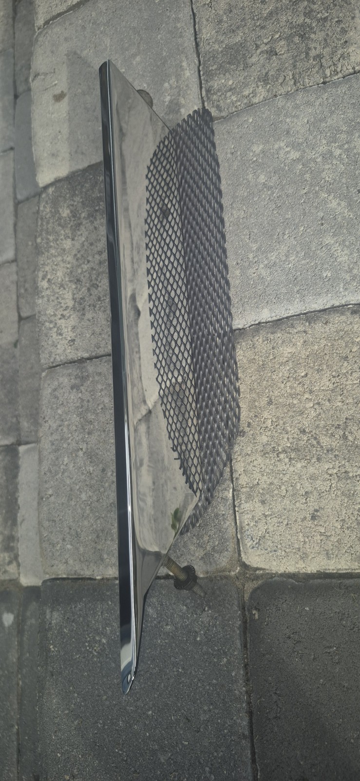 2006-2016 Aston Martin Vantage Oem FRONT LEFT FENDER MOLDING GRILLE SIDE STRAKE