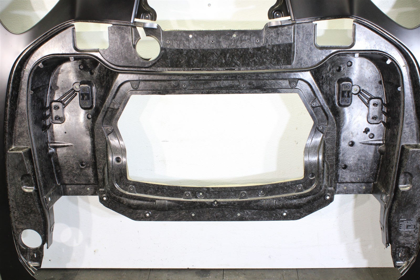 McLaren Artura 2025 Engine assembly