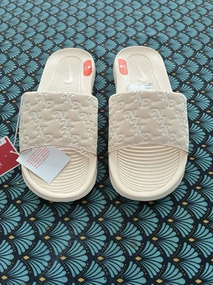 🎁 superbe claquette tong Nike one taille 36,5 neuf - Photo 1/4