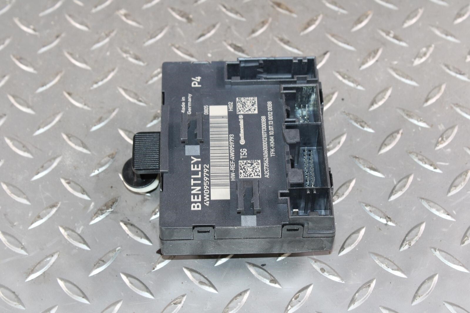 13-18 Flying Spur Electronic Front Passenger Side Right RH Door Control Module
